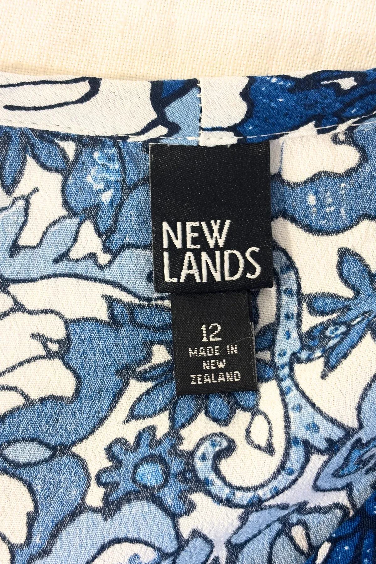 New Lands NZ made two tone floral blouse, 12