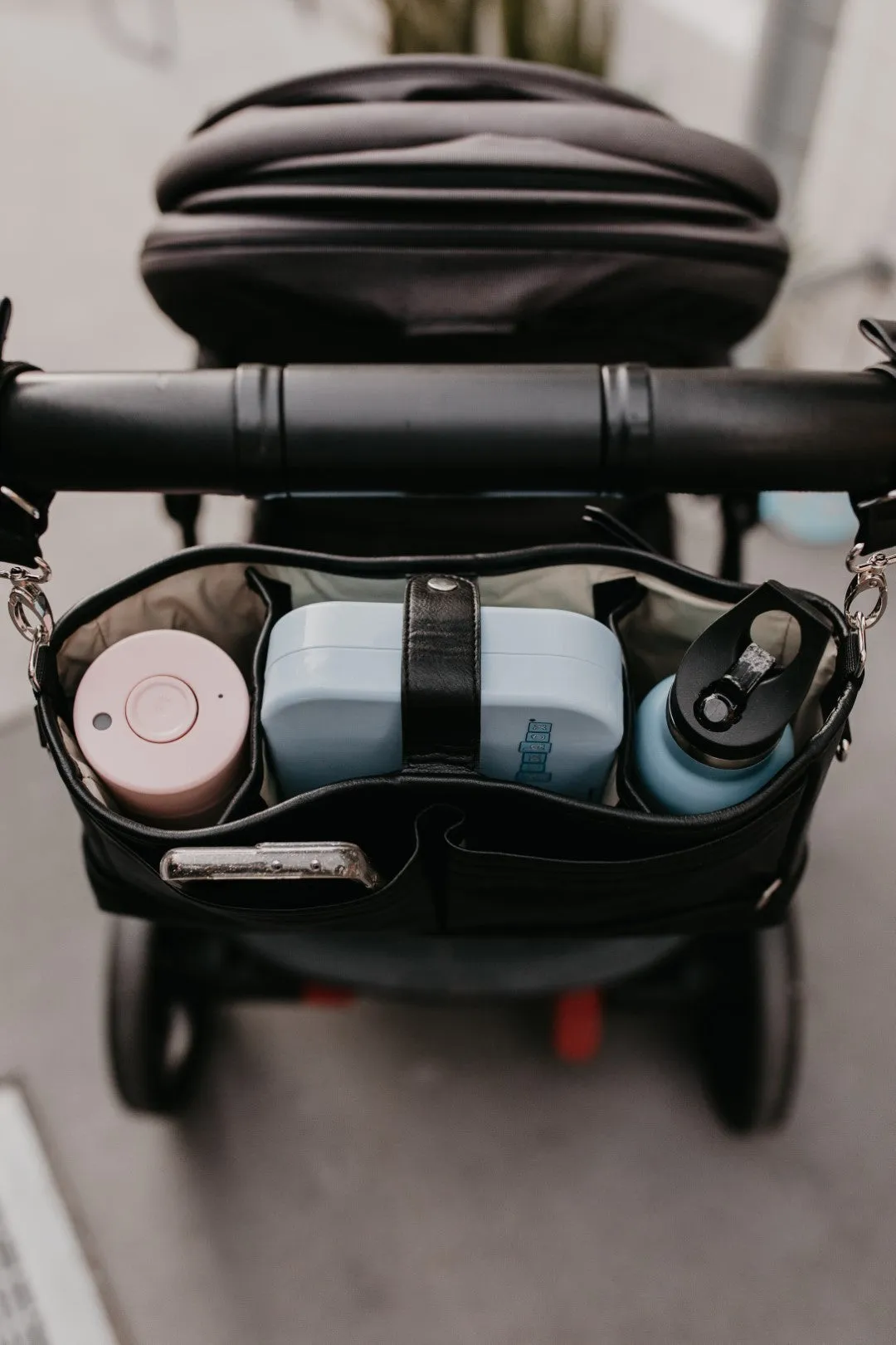 OiOi Stroller Organiser - Black
