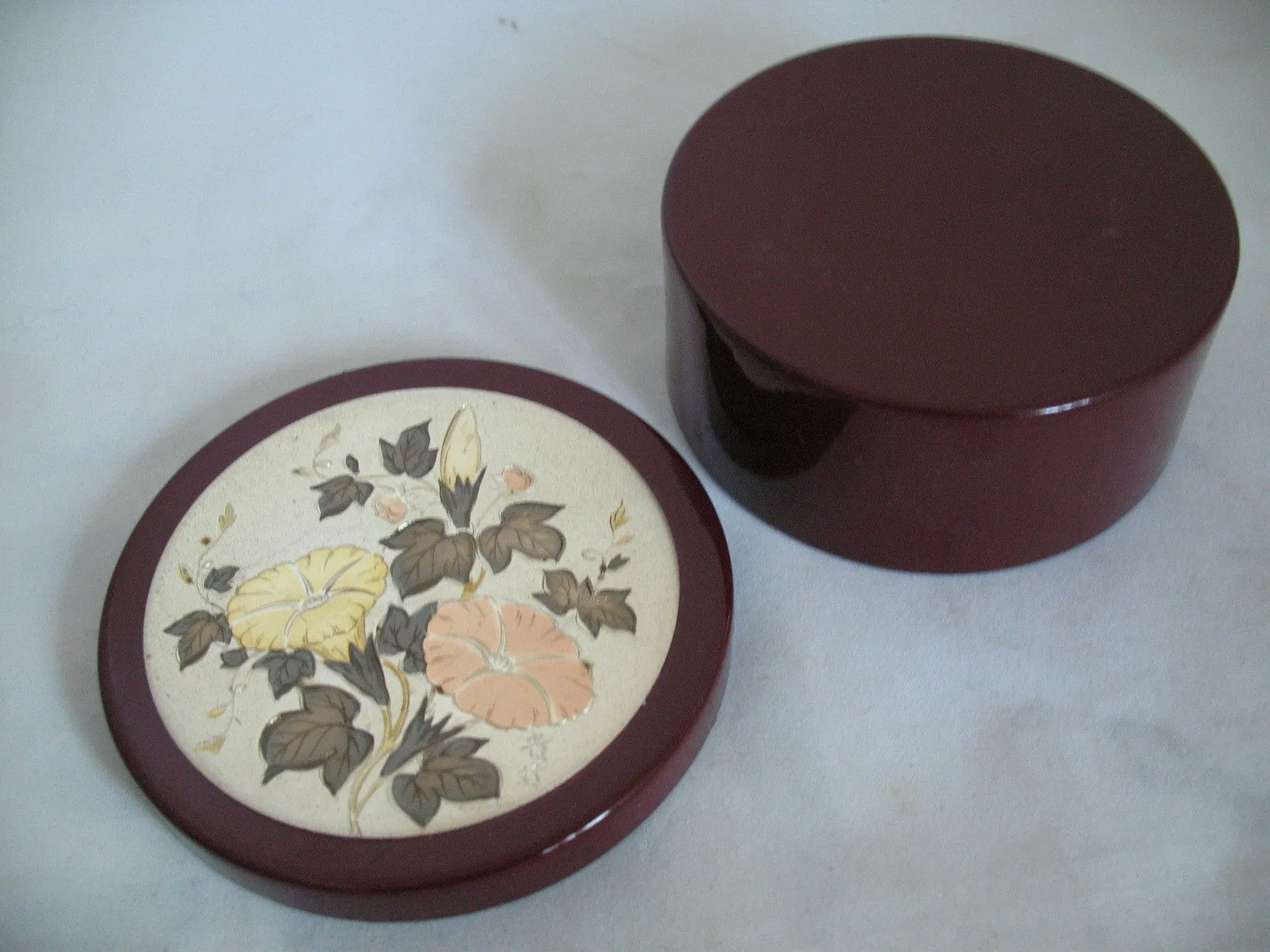 RED Maroon ROUND Box CONTAINER CONTAINERS Jewelry Trinket Storage Etched Asian Floral Flowers