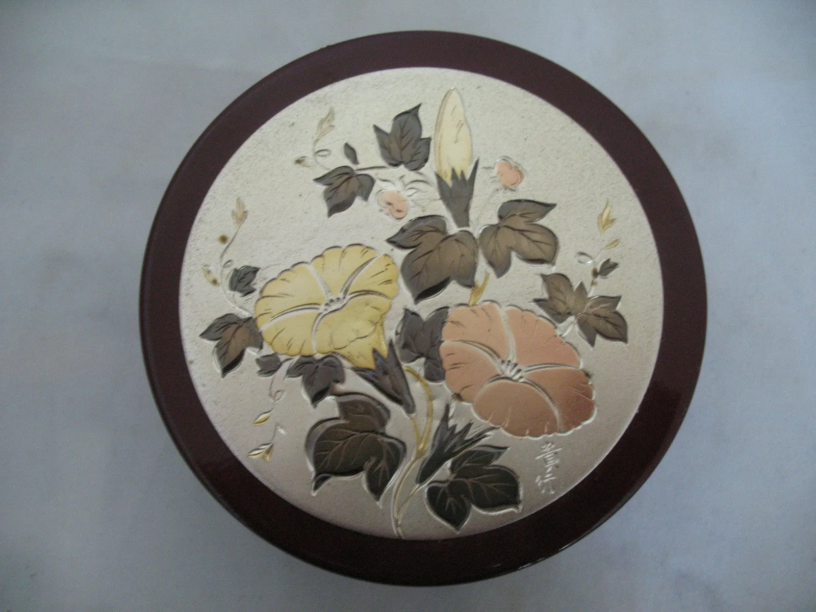 RED Maroon ROUND Box CONTAINER CONTAINERS Jewelry Trinket Storage Etched Asian Floral Flowers